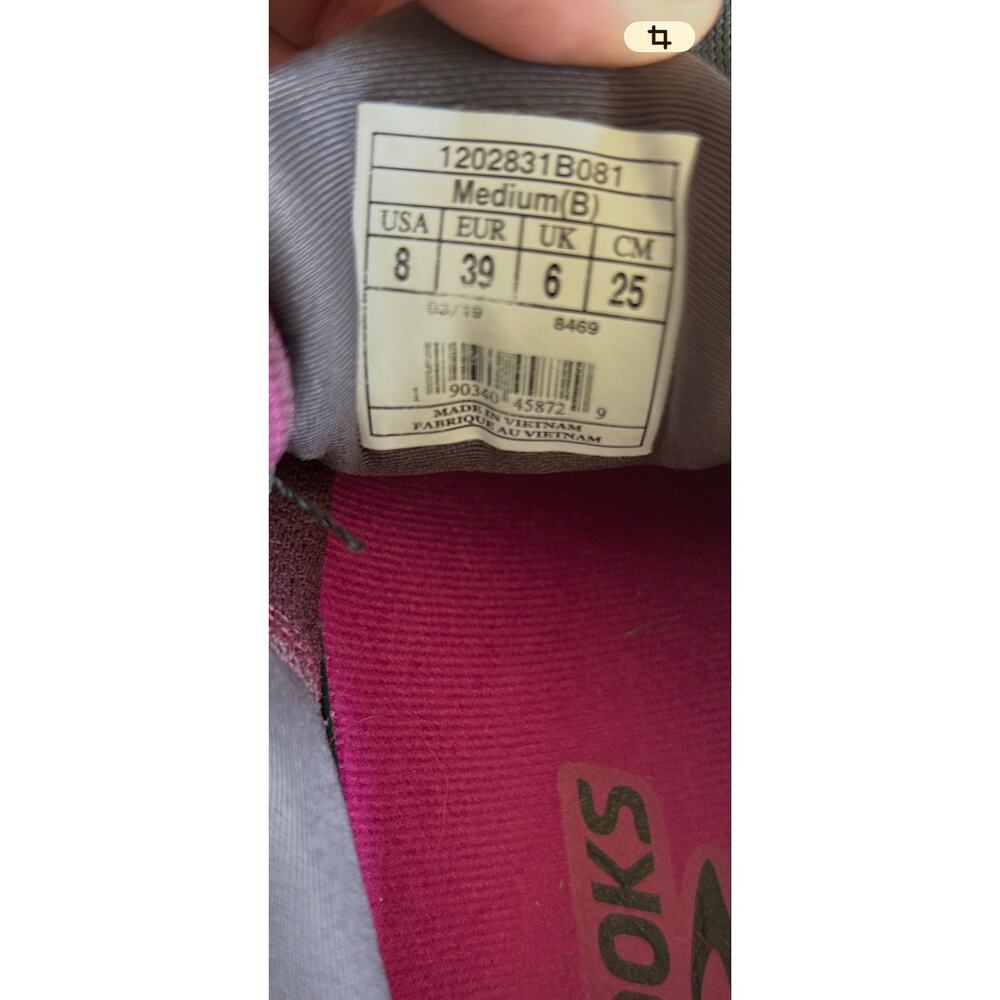 Brooks women’s running shoes size 8 - Picture 11 of 12
